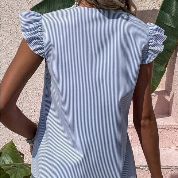 New striped button down contrast lace top - Picture 5 of 7